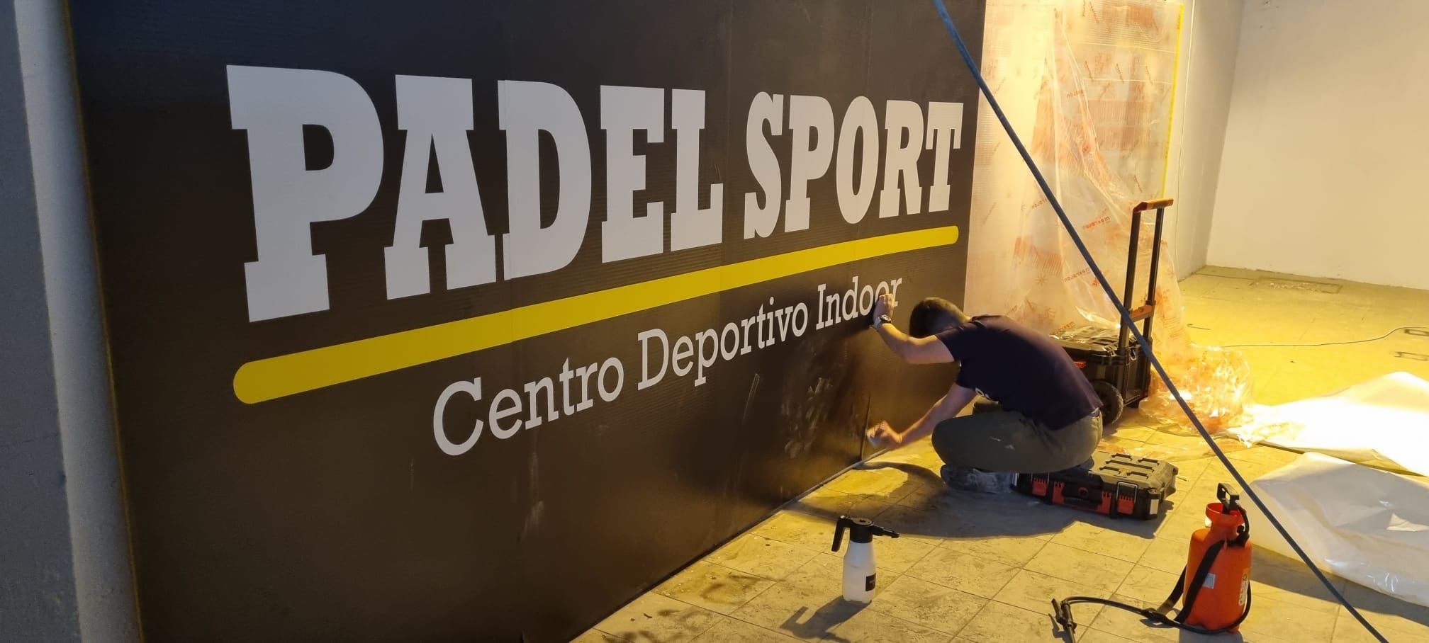 Proyecto de rotulación 27 - Impresiona Melilla, rótulos y señalética