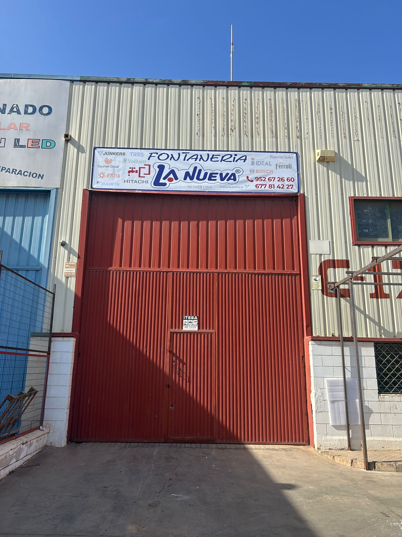 Proyecto de rotulación 37 - Impresiona Melilla, rótulos y señalética