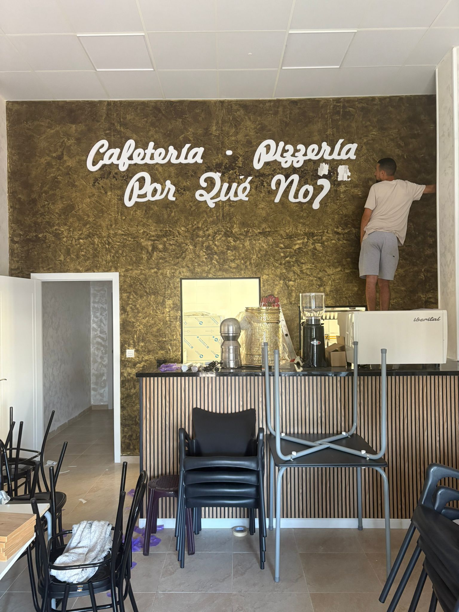 Proyecto de rotulación 39 - Impresiona Melilla, rótulos y señalética