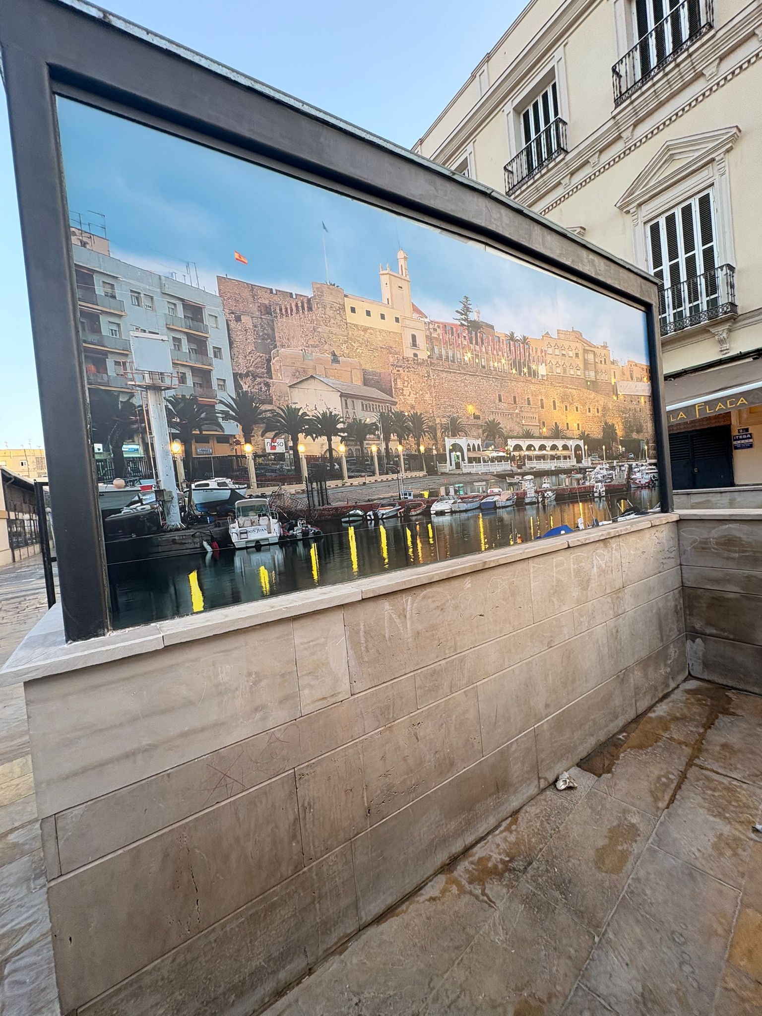 Proyecto de rotulación 46 - Impresiona Melilla, rótulos y señalética